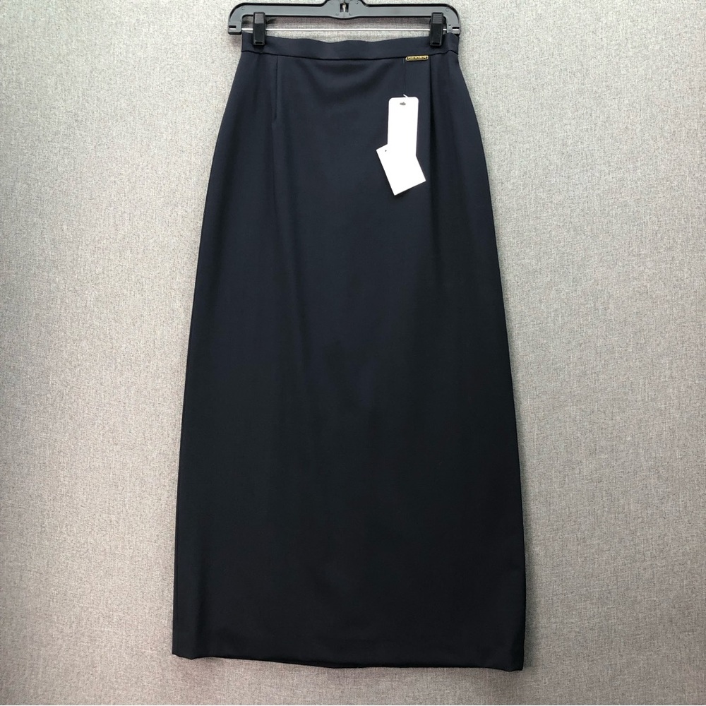 Geiger Collection Ladies Woven Skirt Size 36